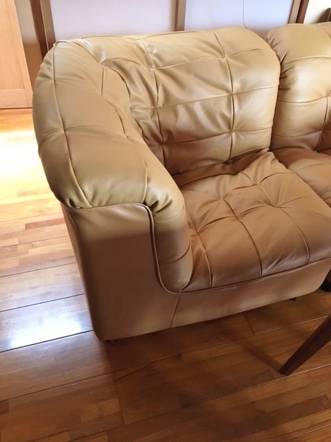 １９８０年製のソファ張替　本皮革＋合皮
